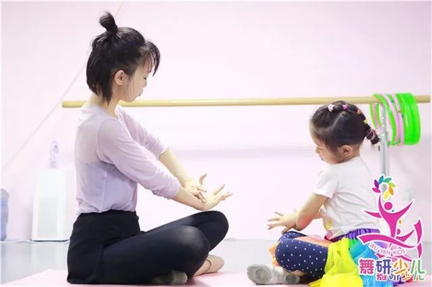 孩子跳舞不好看，怎么办？