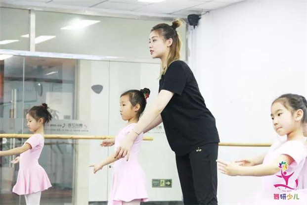 孩子为什么学舞蹈进步慢