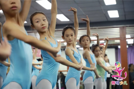 揭秘：一场北舞专家课，为正在备考附中的孩子带来了哪些提升？