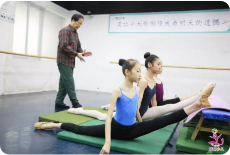 李小冉、王亚彬亲身经历再一次证明：学舞蹈，没有一个后悔的~