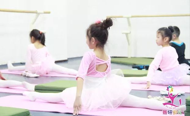 一节舞蹈课，究竟让孩子学到了什么？