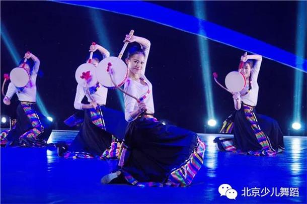 “学舞蹈，以后能干啥？”其实孩子将来有这么多的选择......