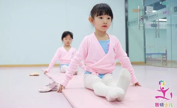 一节舞蹈课，究竟让孩子学到了什么？