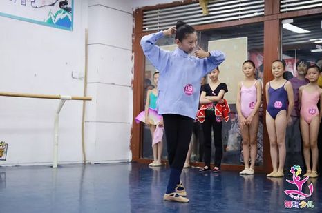 为什么学舞蹈的孩子一定要参加舞蹈比赛呢