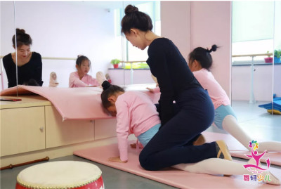 3-6岁学舞蹈的孩子，暑假还要继续上舞蹈课吗？家长必看！