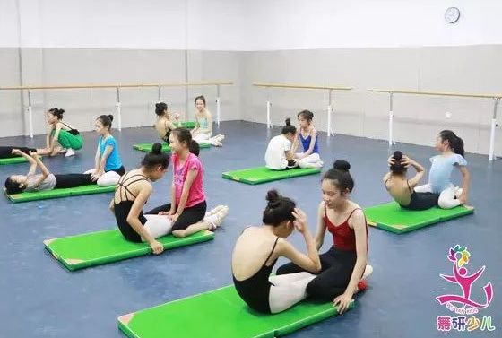 想考舞蹈附中？这项经常被忽略的训练千万不能少……