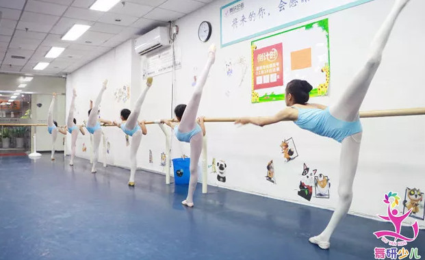 揭秘：为什么外国孩子跳舞都很棒？这6点值得借鉴一下~