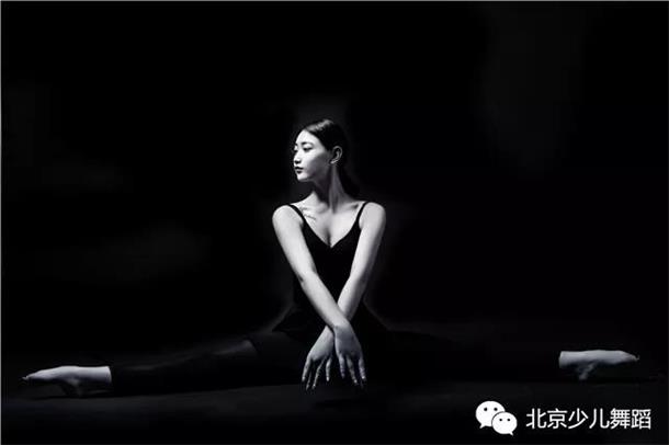 “学舞蹈，以后能干啥？”其实孩子将来有这么多的选择......