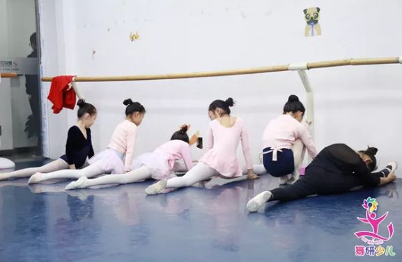孩子跳舞不够出众，真的是因为缺少天分吗？