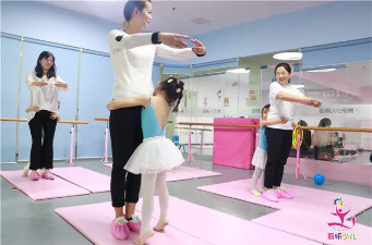 当舞蹈课遇上母亲节……被暖化了！