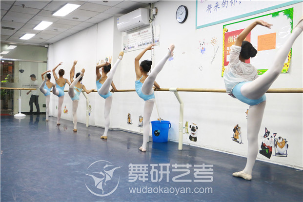 舞蹈基本功竟然这么重要？