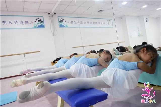 舞研少儿舞蹈广源校区实拍