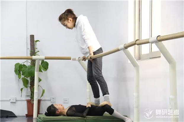 ​走舞蹈专业的孩子需要具备哪些特质呢？