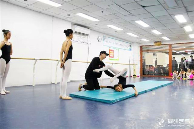 孩子学习舞蹈会影响文化成绩吗