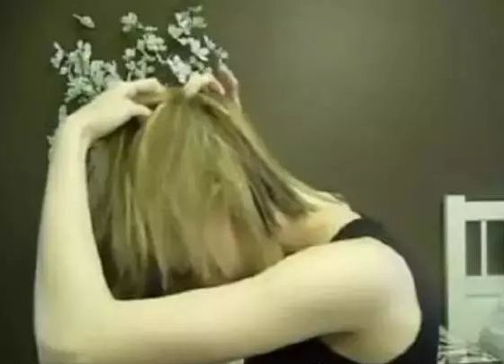 家长必收藏！孩子上舞蹈课前的4种盘头方法，超级详细！