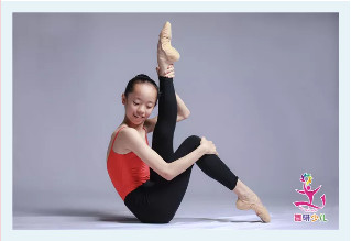 “坚持学跳舞的孩子都很了不起！”句句说到心坎里……