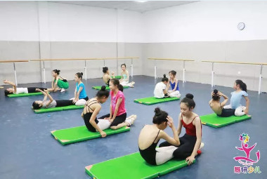 想学舞蹈考舞蹈附中，身高不够怎么办？