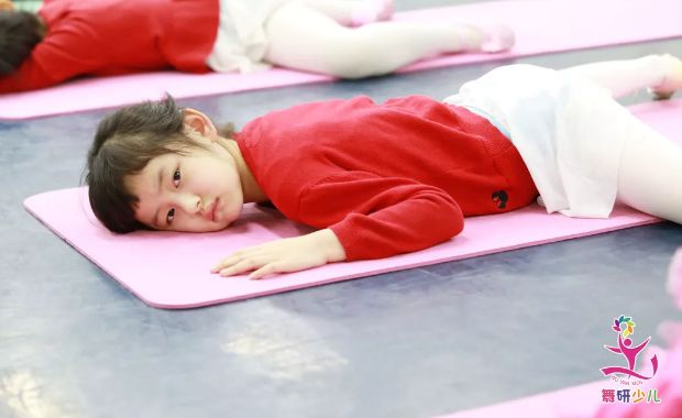 孩子舞蹈没学好？舞蹈老师表示不背这个锅……