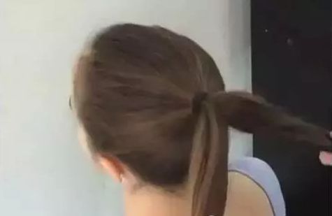 家长必收藏！孩子上舞蹈课前的4种盘头方法，超级详细！