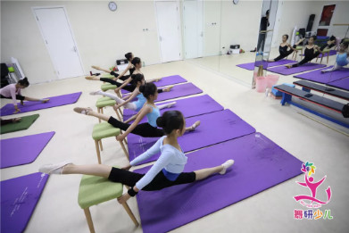 舞蹈老师“教的多”就一定是好老师吗？
