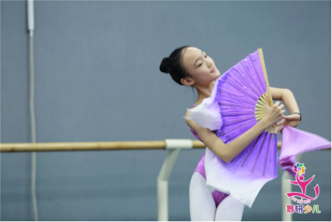 “对不起，我不需要我的孩子成为舞蹈家”