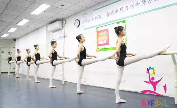 学舞蹈的孩子如何避免自然淘汰？