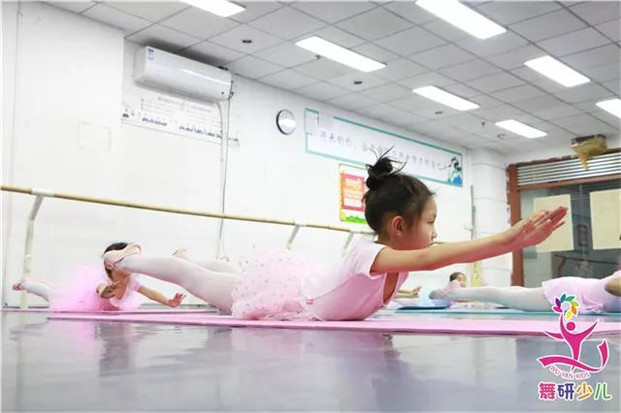 孩子为什么学舞蹈进步慢