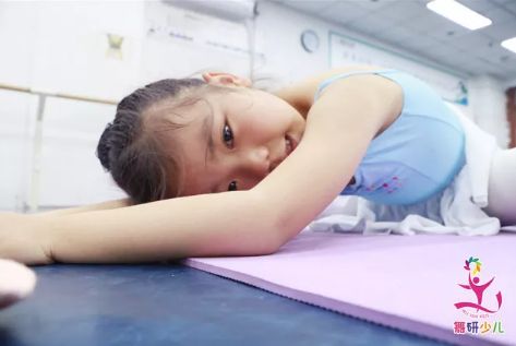 就从今天开始吧，帮助孩子把练舞蹈成为一种习惯