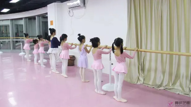 什么功不练，会让孩子的舞蹈沦为一场空.jpg