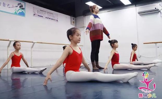 孩子舞蹈跳不好，也许是因为踩了这7大学舞雷区……