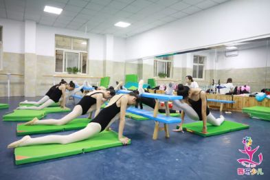 为什么学舞蹈的女孩看上去都很有气质？
