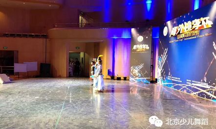 为什么学舞蹈的孩子一定要参加舞蹈比赛呢