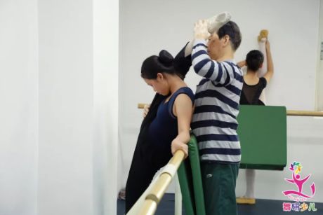 干货系列丨学舞蹈有哪些好处？孩子最好几岁开始学舞？