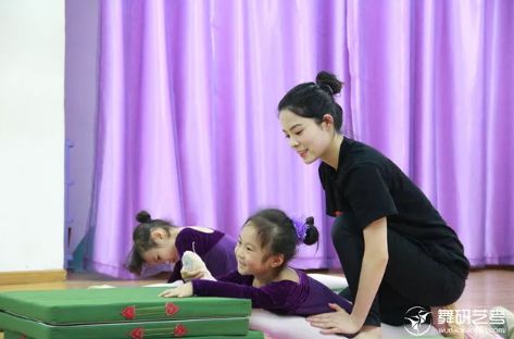 来自舞蹈老师的心声：“你根本就不练舞，还想要成绩！”