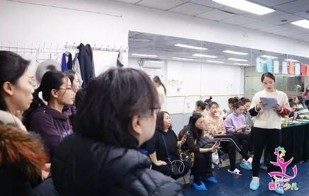 如何选择舞蹈老师？好的老师影响孩子的一生