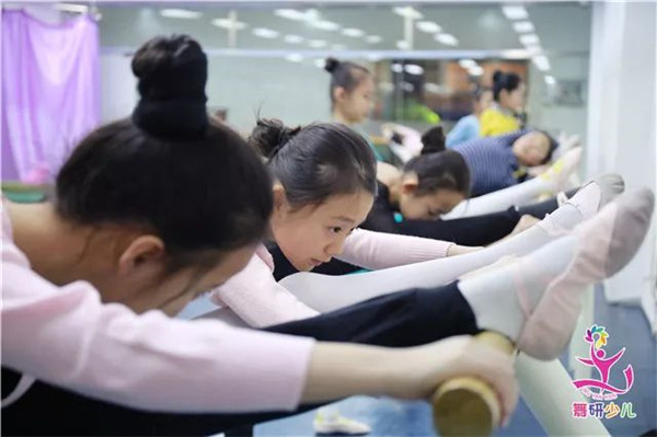 少儿舞蹈基本功一周练习计划表，这样练习事半功倍！