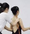 舞蹈课上，为什么老师总是在教重复的东西？