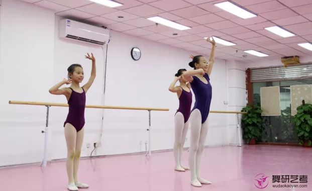 学舞蹈的孩子会收获哪些东西呢
