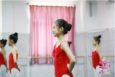 马云：孩子不学艺术，未来将会没饭吃