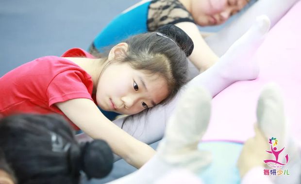 孩子舞蹈没学好？舞蹈老师表示不背这个锅……