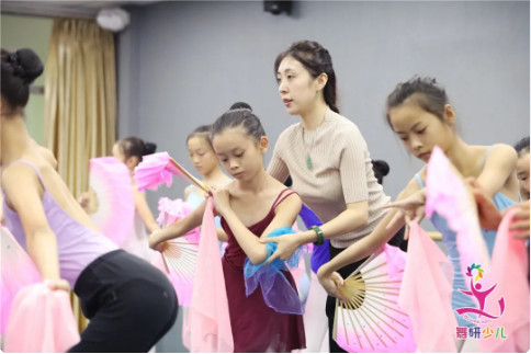 疫情在家如何有效练习舞蹈剧目？注意这10点，别让练习成为“白努力”……