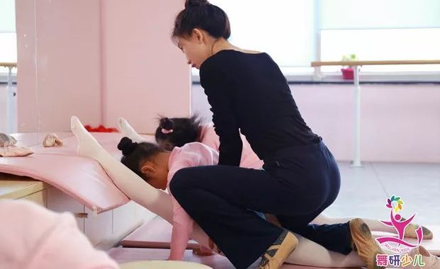 孩子舞蹈跳不好，也许是因为踩了这7大学舞雷区……