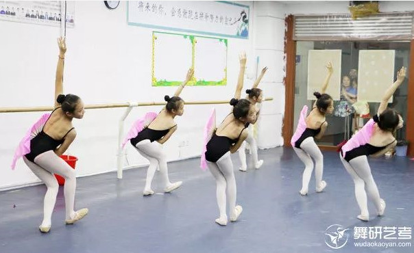 学中国舞的孩子千千万，有你家的吗？