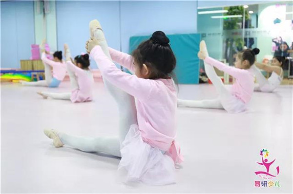孩子学舞蹈一定要远离这6大误区！你中招了吗？