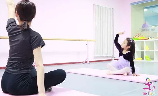 为什么要重视幼儿启蒙舞蹈?