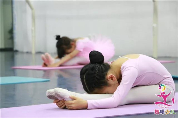 孩子为什么学舞蹈进步慢