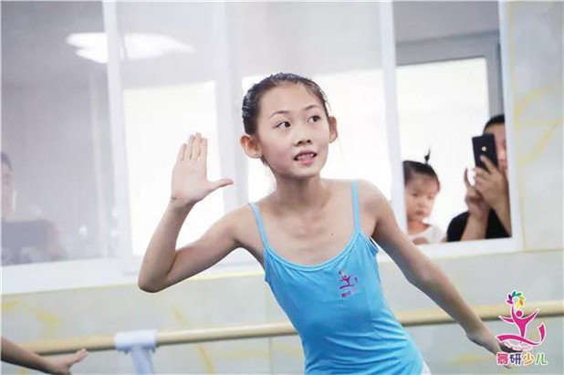 技巧重要还是表现力重要？学会这4点“舞功大增”！